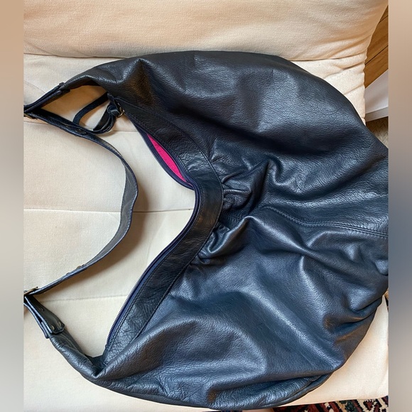 Maurizio Taiuti Navy Blue Leather Hobo Shoulder Bag - Picture 12 of 15